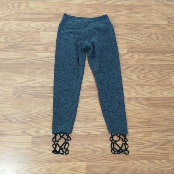 Beyond  yoga spacedye soft capri leggings S - Picture 1 of 2